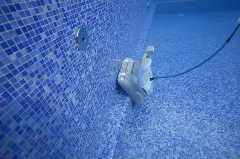 Dolphin Zenit 20 Pro Zwembadrobot 19 Dolphin Zenit 20 Pro Zwembadrobot - Afbeelding 17